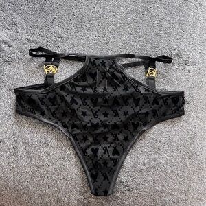 Victoria Secret Very Sexy High waist cutout thong NIP
